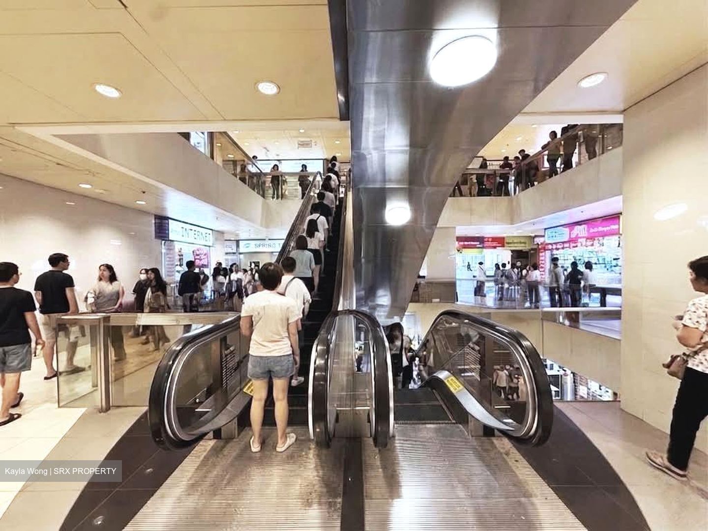 Peninsula Plaza (D6), Retail #538391551